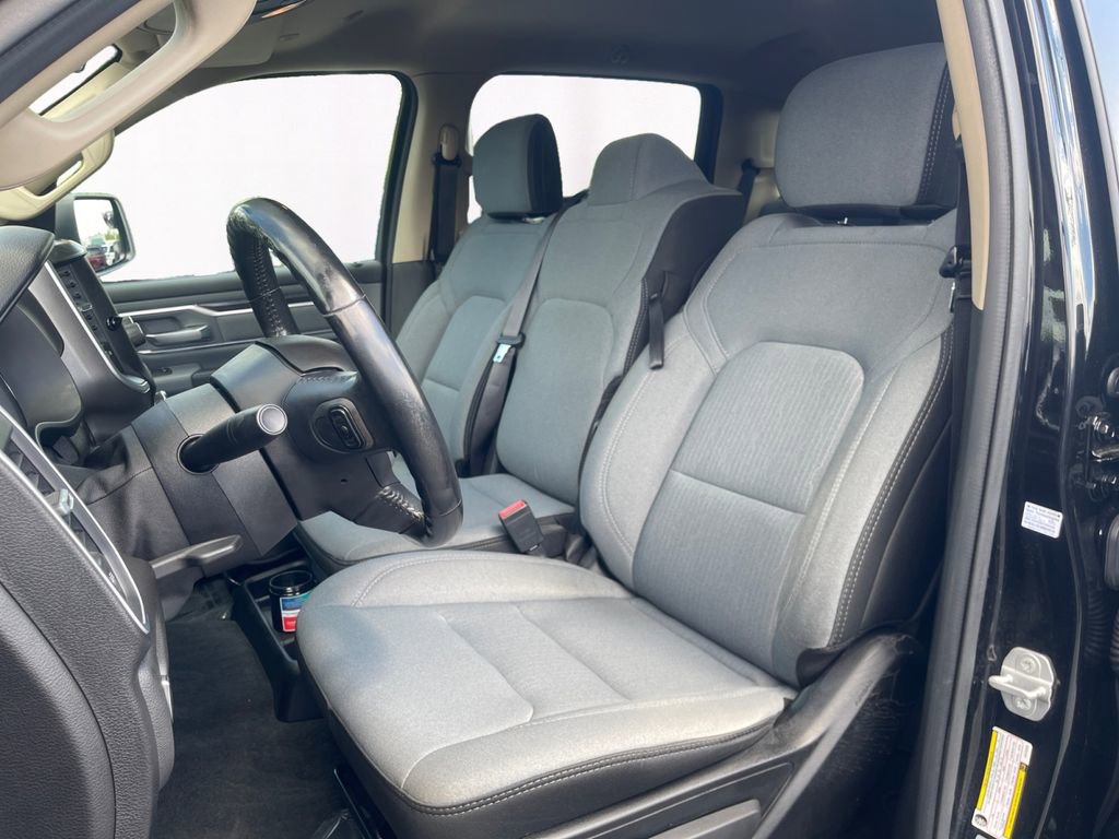 Used 2020 RAM 1500 Big Horn AWD/4WD image 9