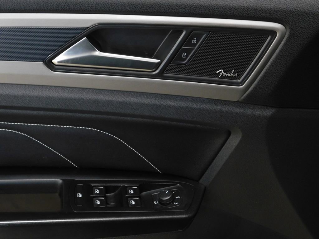 Used 2020 Volkswagen Atlas Cross Sport SEL Premium R-Line image 28