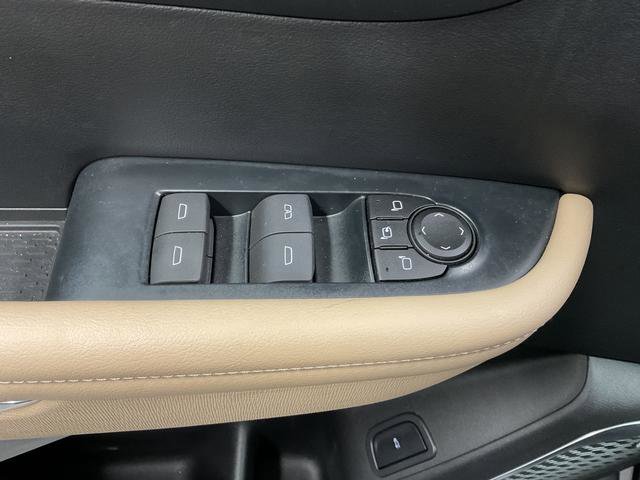 Used 2025 Buick Enclave Preferred w/ LPO, All-Weather Package image 11