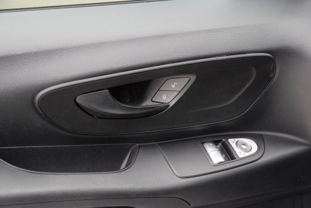 Used 2023 Mercedes-Benz Metris Passenger image 22