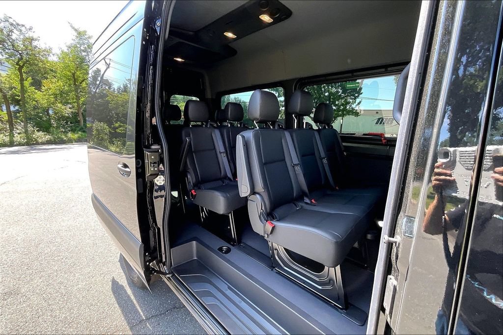 New 2025 Mercedes-Benz Sprinter 2500 image 5