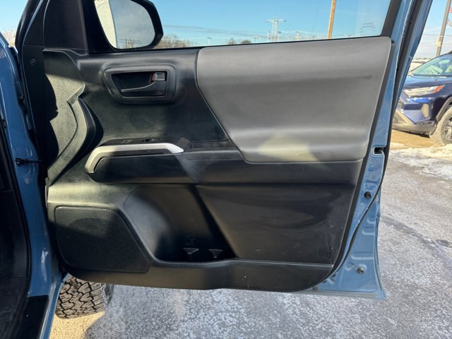 Used 2019 Toyota Tacoma SR5 image 28