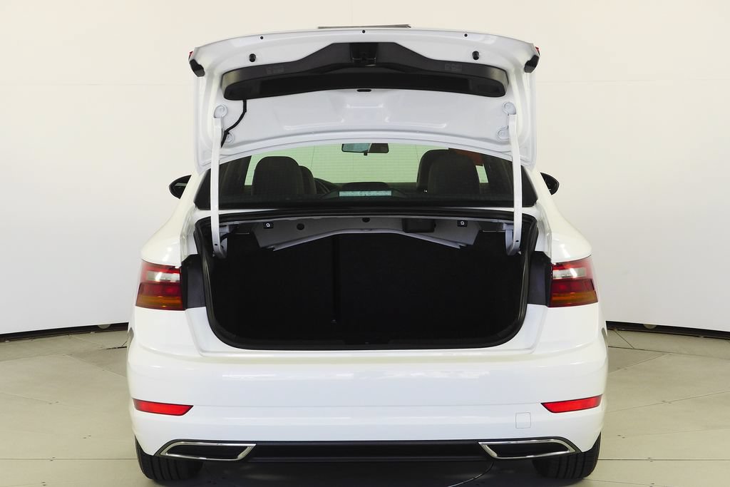Used 2019 Volkswagen Jetta R-Line FWD image 10