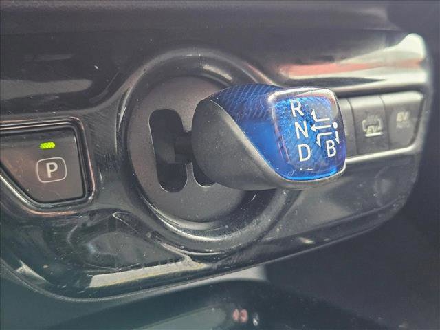 Used 2017 Toyota Prius Prime Premium w/ Carpet Mat Package FWD image 12