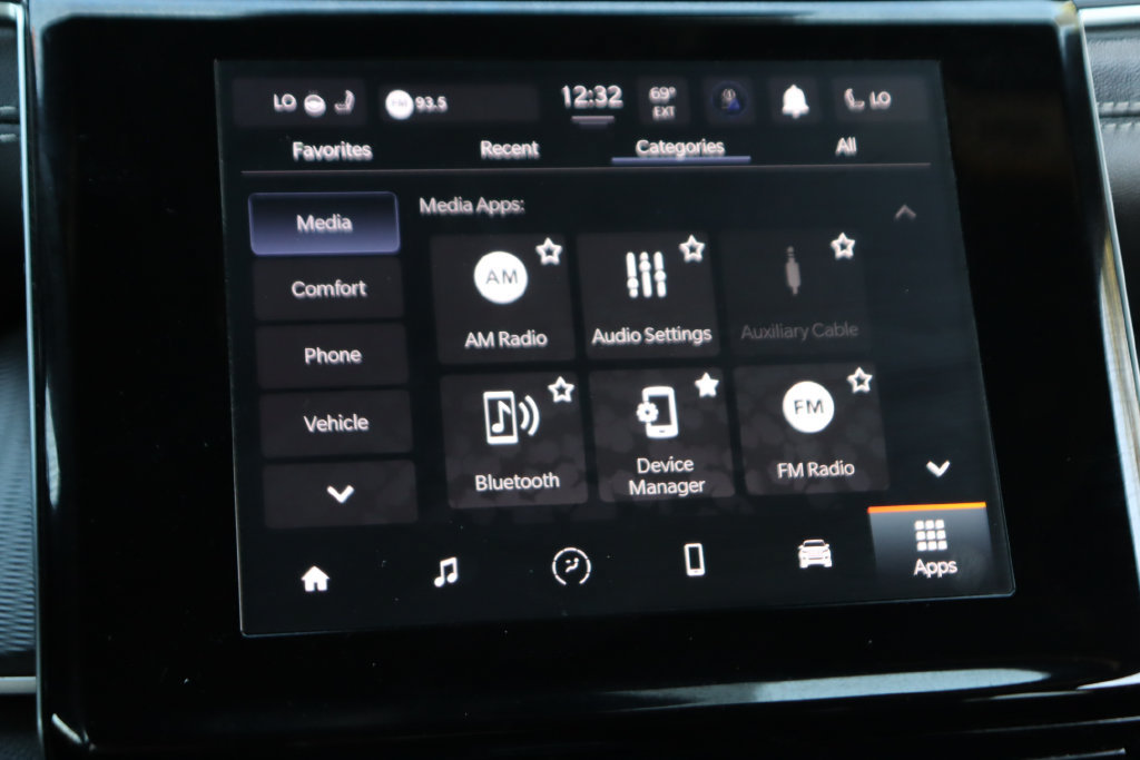 Used 2024 Jeep Grand Cherokee Altitude RWD image 30