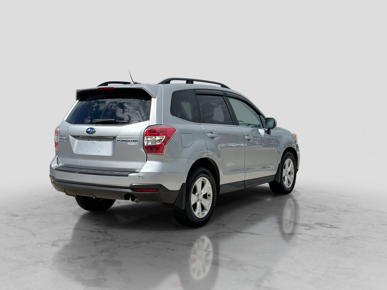 Used 2014 Subaru Forester 2.5i Touring AWD/4WD image 7