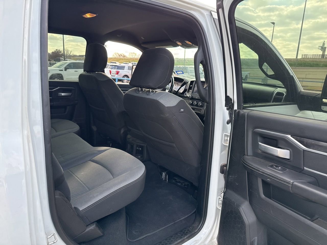 Used 2024 RAM 3500 Big Horn image 12