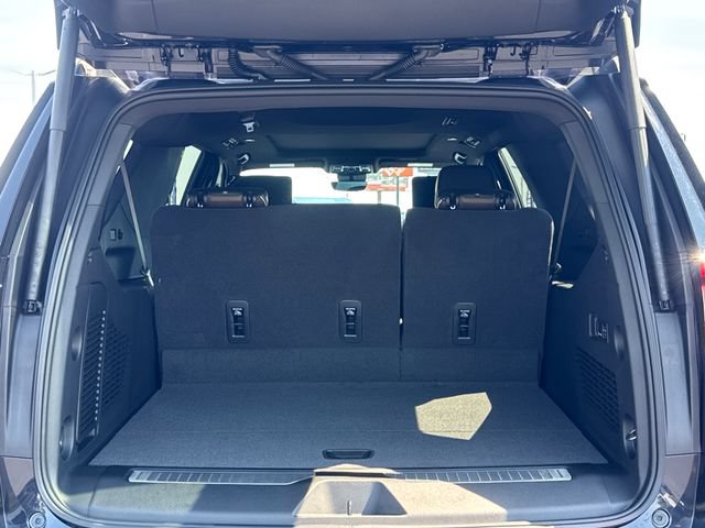 New 2026 GMC Yukon XL Denali Ultimate AWD/4WD image 13