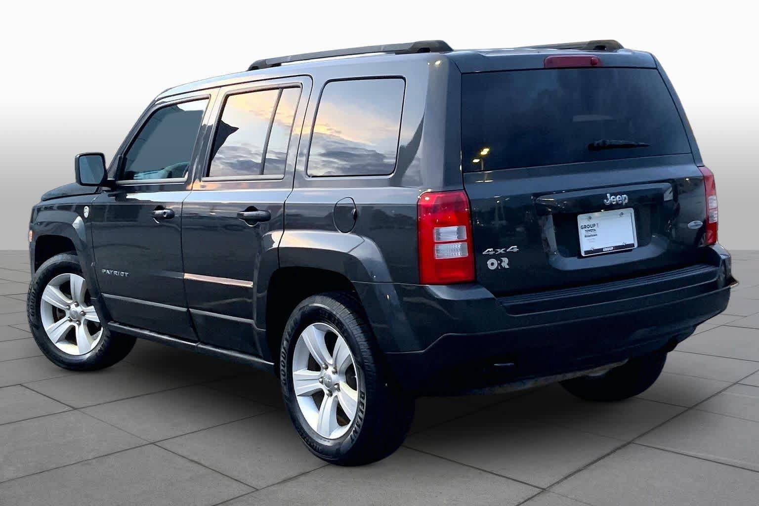Used 2011 Jeep Patriot Latitude AWD/4WD image 11