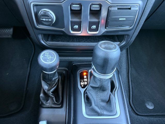 Used 2021 Jeep Wrangler Sport AWD/4WD image 24