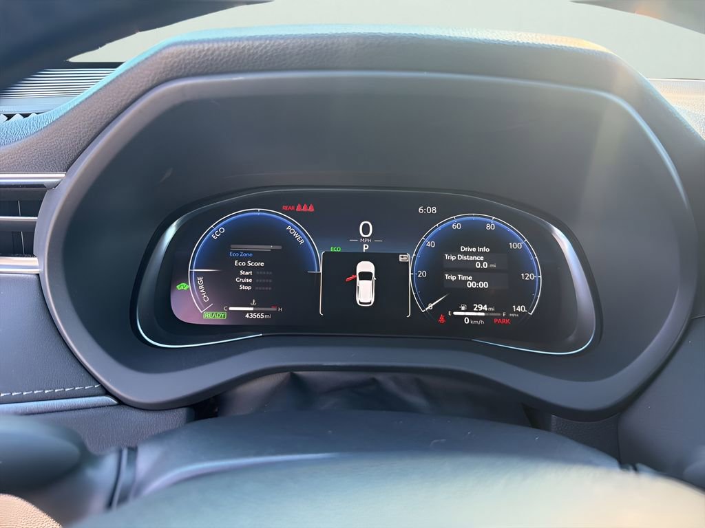 Used 2024 Toyota Venza Limited image 5