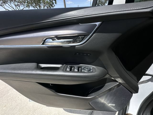 Certified 2023 Cadillac XT6 Luxury FWD image 21