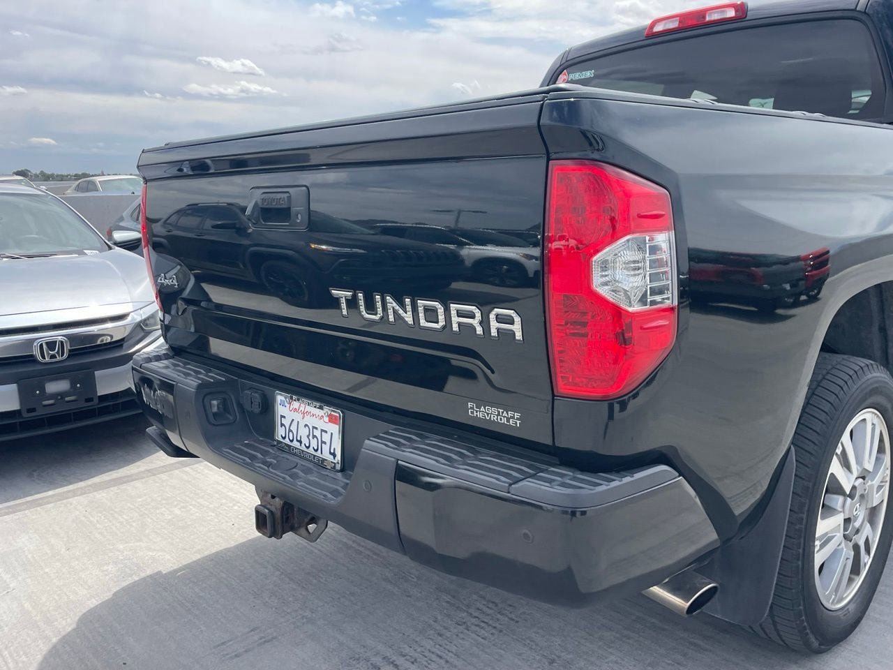 Used 2014 Toyota Tundra Platinum image 4