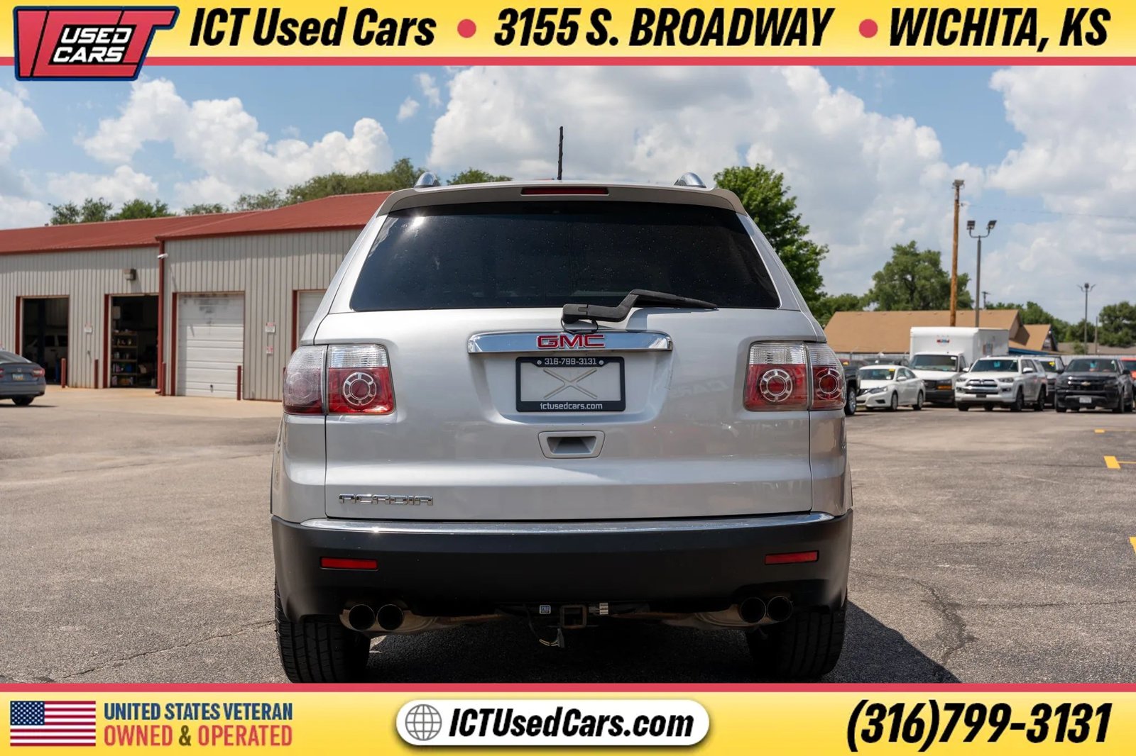 Used 2009 GMC Acadia SLE w/ Preferred Package FWD image 4