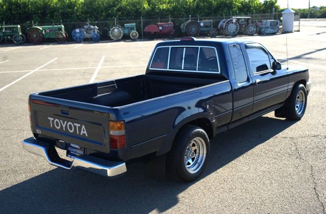 Used 1994 Toyota Pickup DX image 13