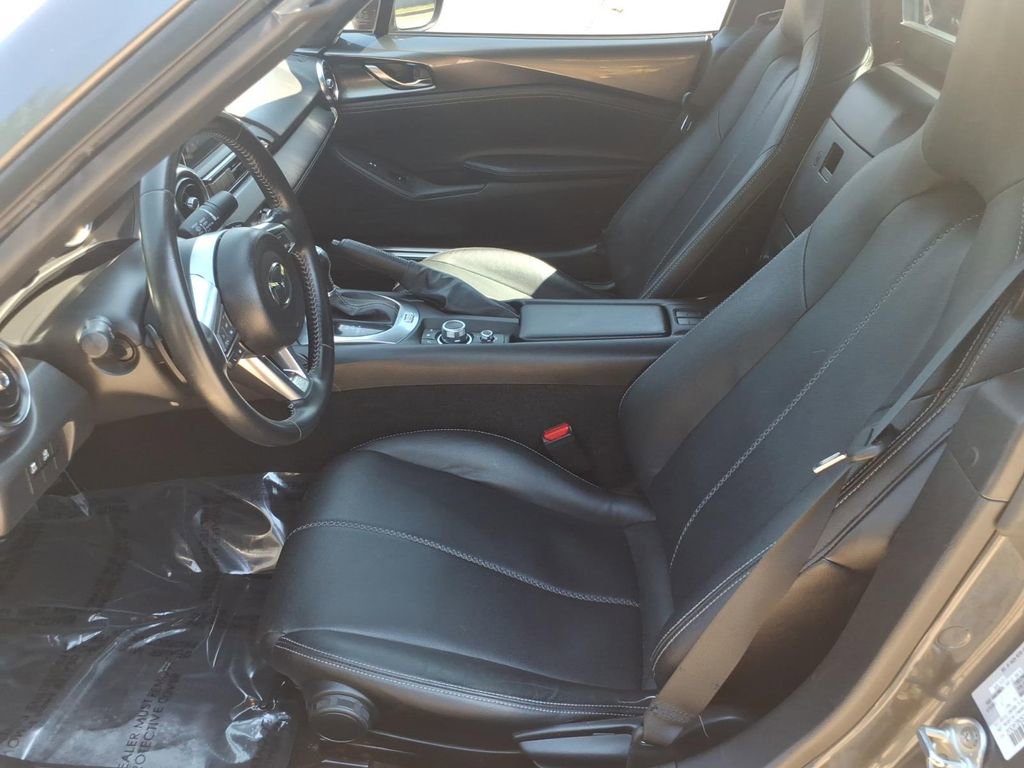 Used 2022 MAZDA MX-5 Miata RF Grand Touring RWD image 19