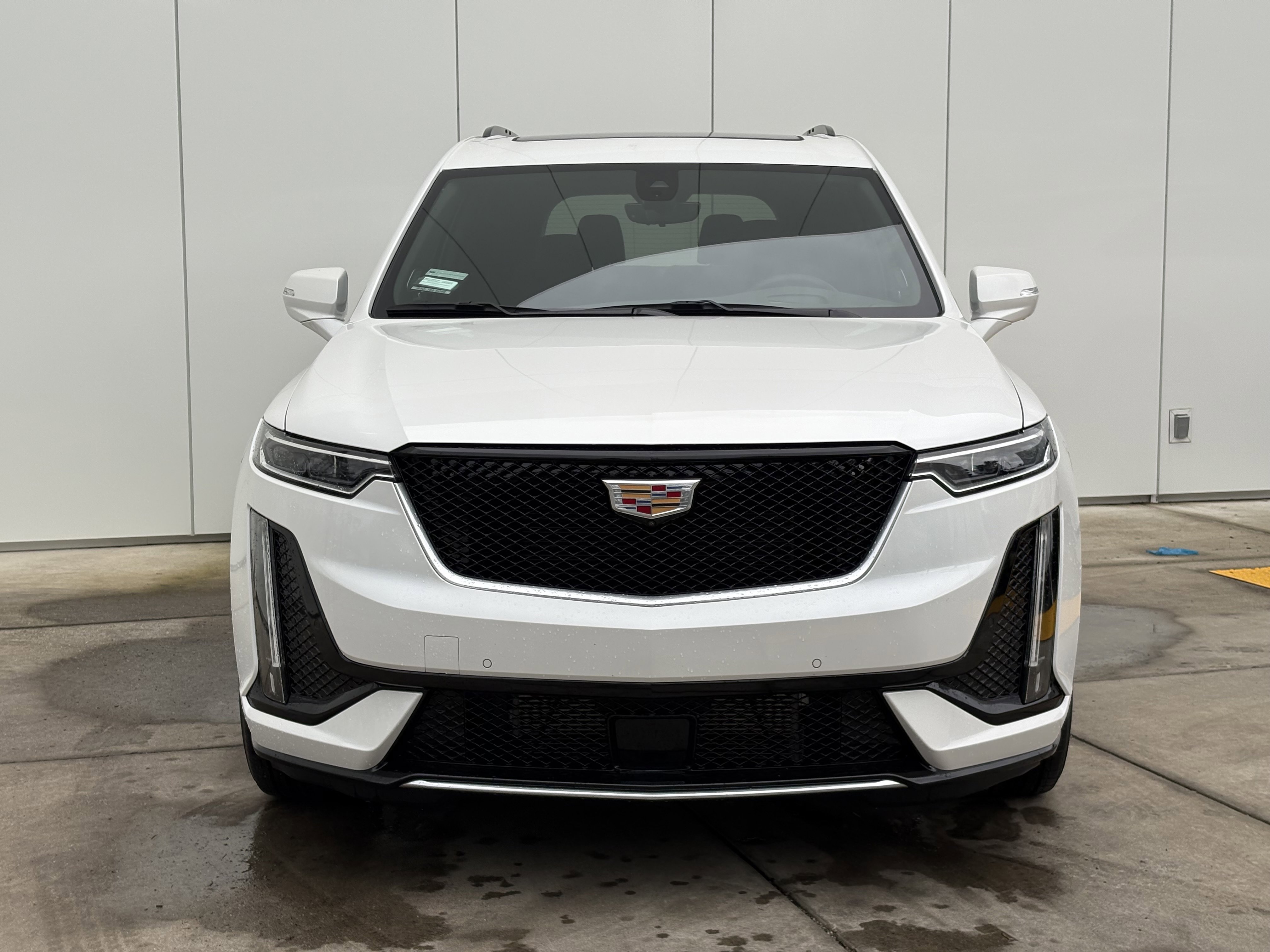 New 2025 Cadillac XT6 Sport w/ Technology Package image 3