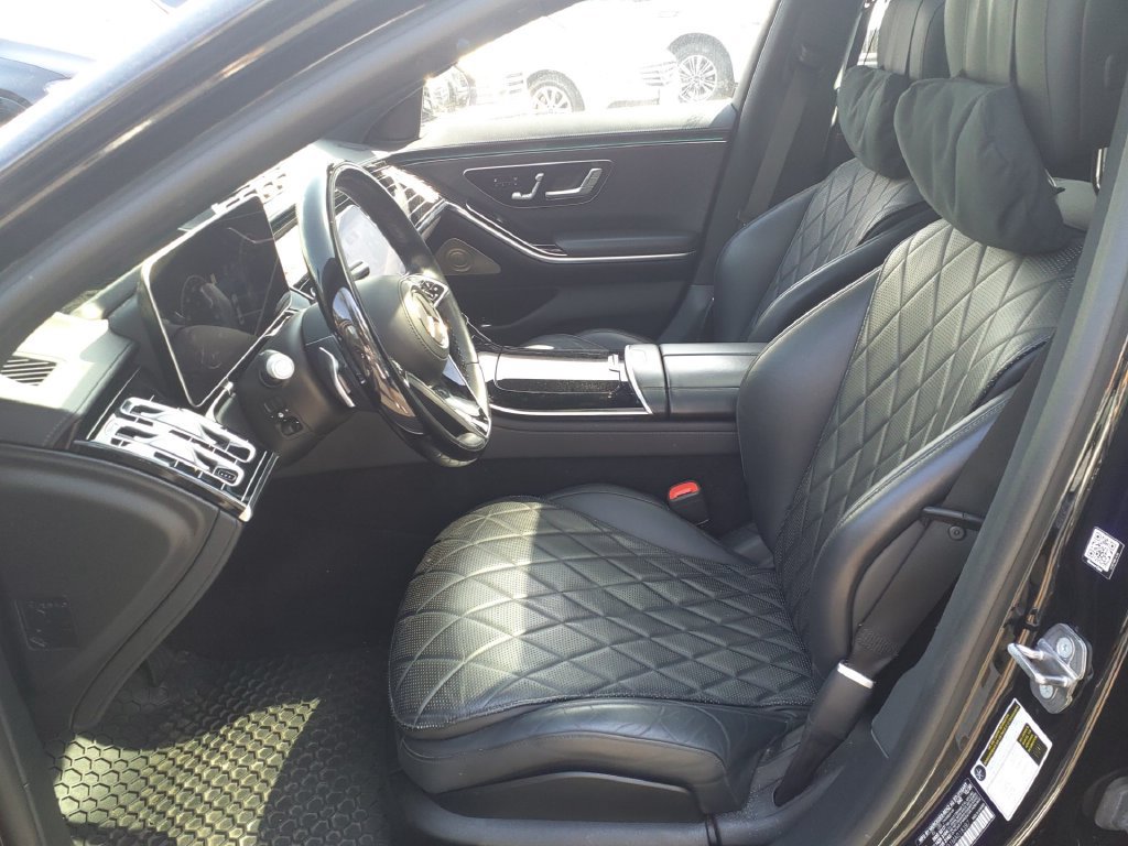 Used 2021 Mercedes-Benz S 580 4MATIC Sedan w/ Warmth & Comfort Package image 18