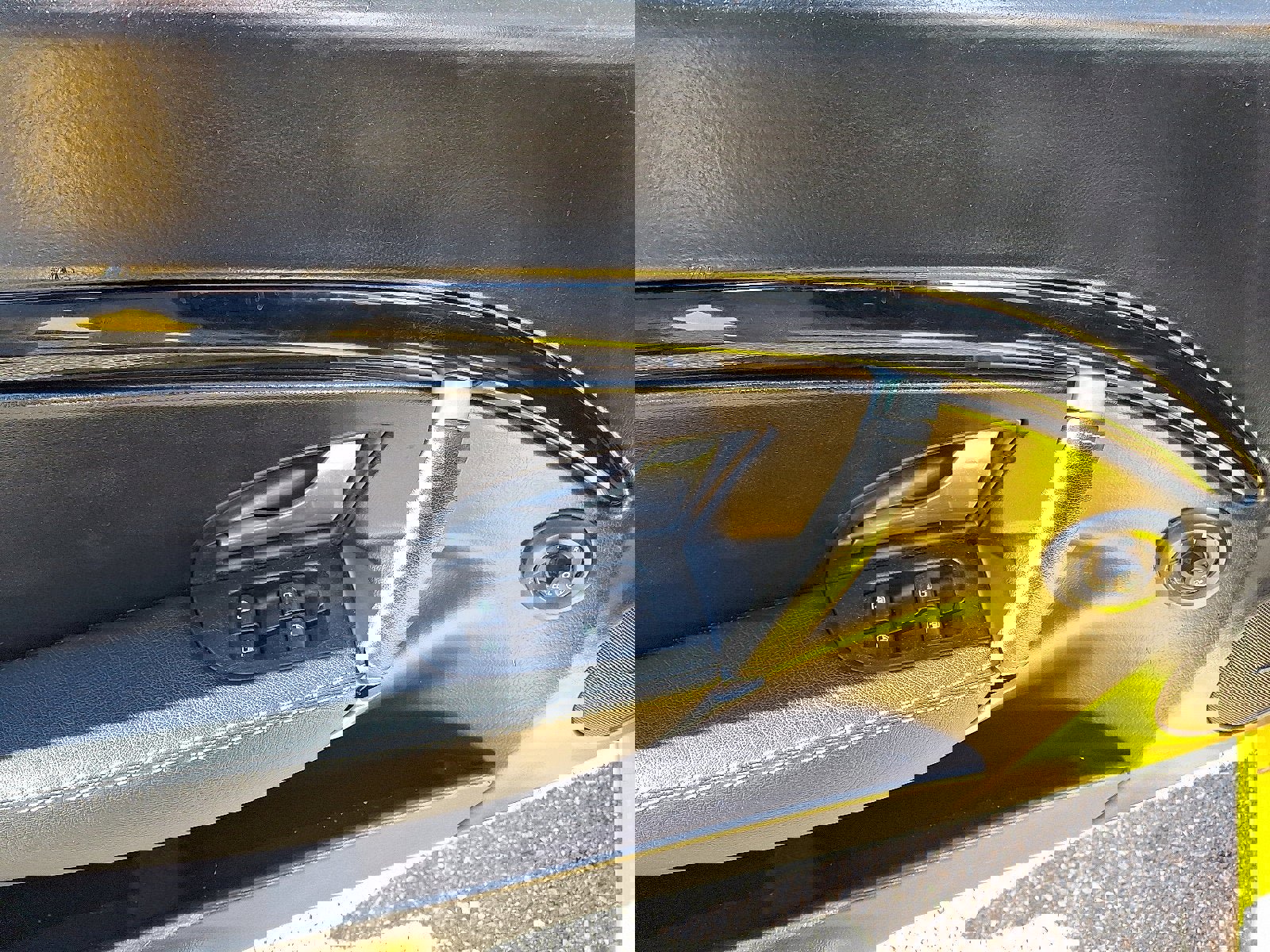 Used 2011 Maserati GranTurismo Convertible image 12