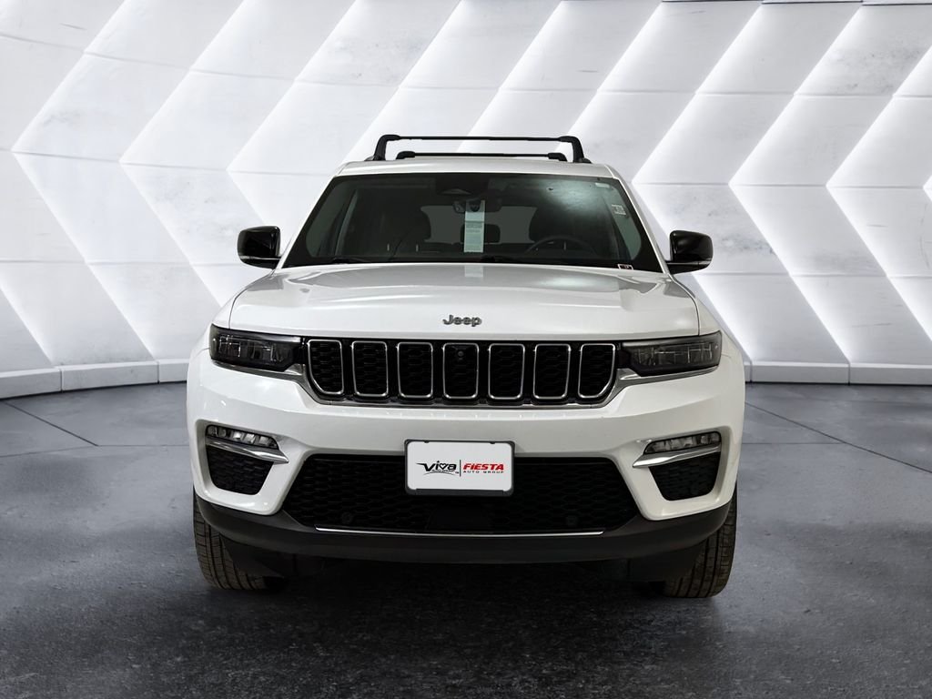 Used 2023 Jeep Grand Cherokee Limited w/ Luxury Tech Group II AWD/4WD image 2