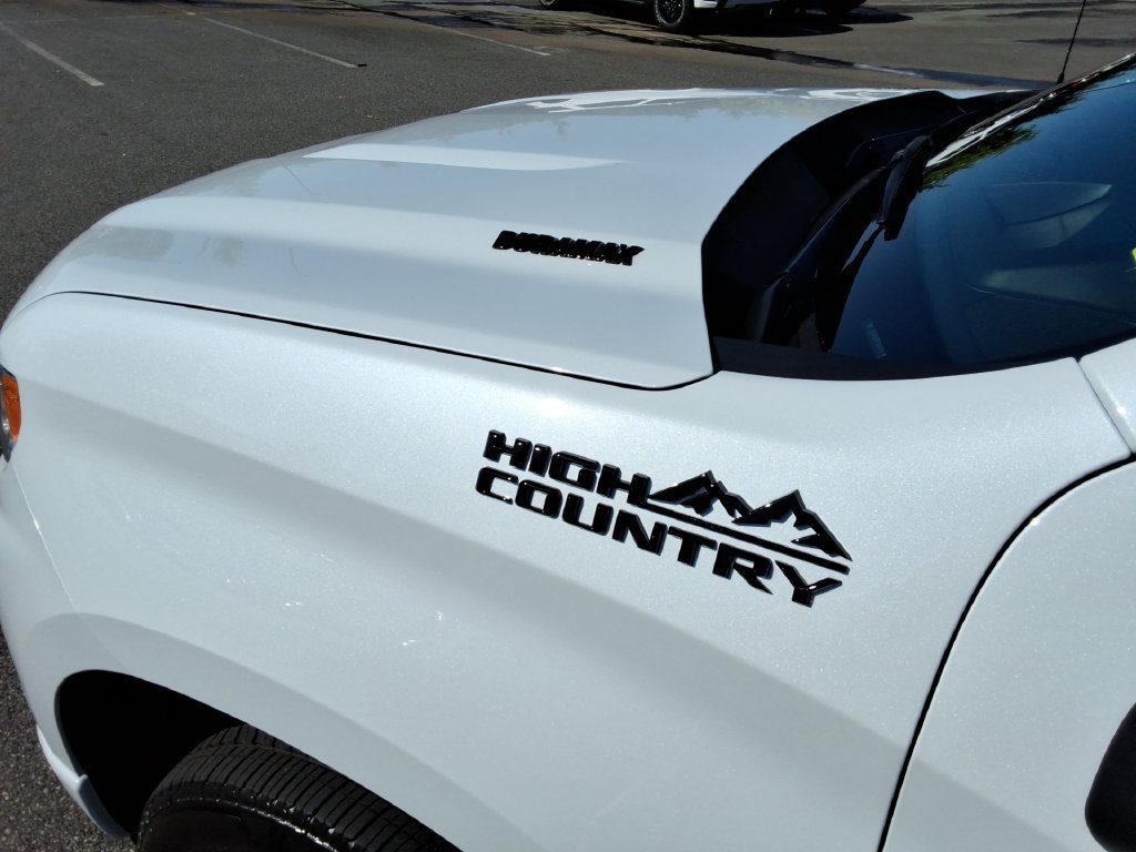 Certified 2026 Chevrolet Silverado 1500 High Country AWD/4WD image 11