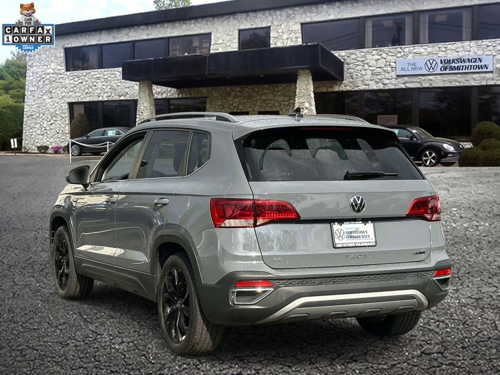 Used 2022 Volkswagen Taos SE w/ Panoramic Sunroof Package AWD/4WD image 6