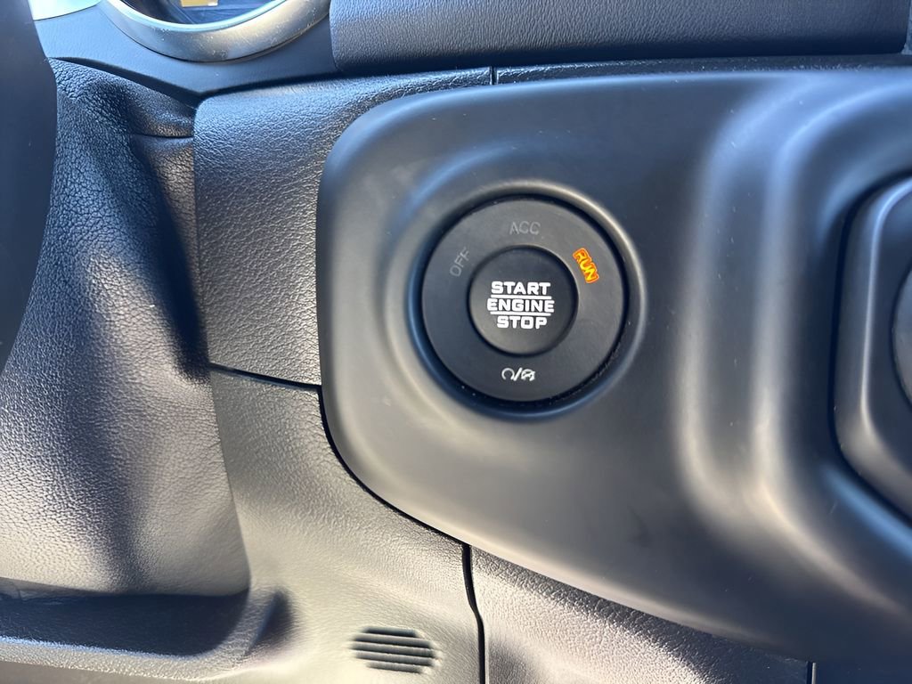 Used 2021 Jeep Wrangler Unlimited Sahara w/ Cold Weather Group image 21