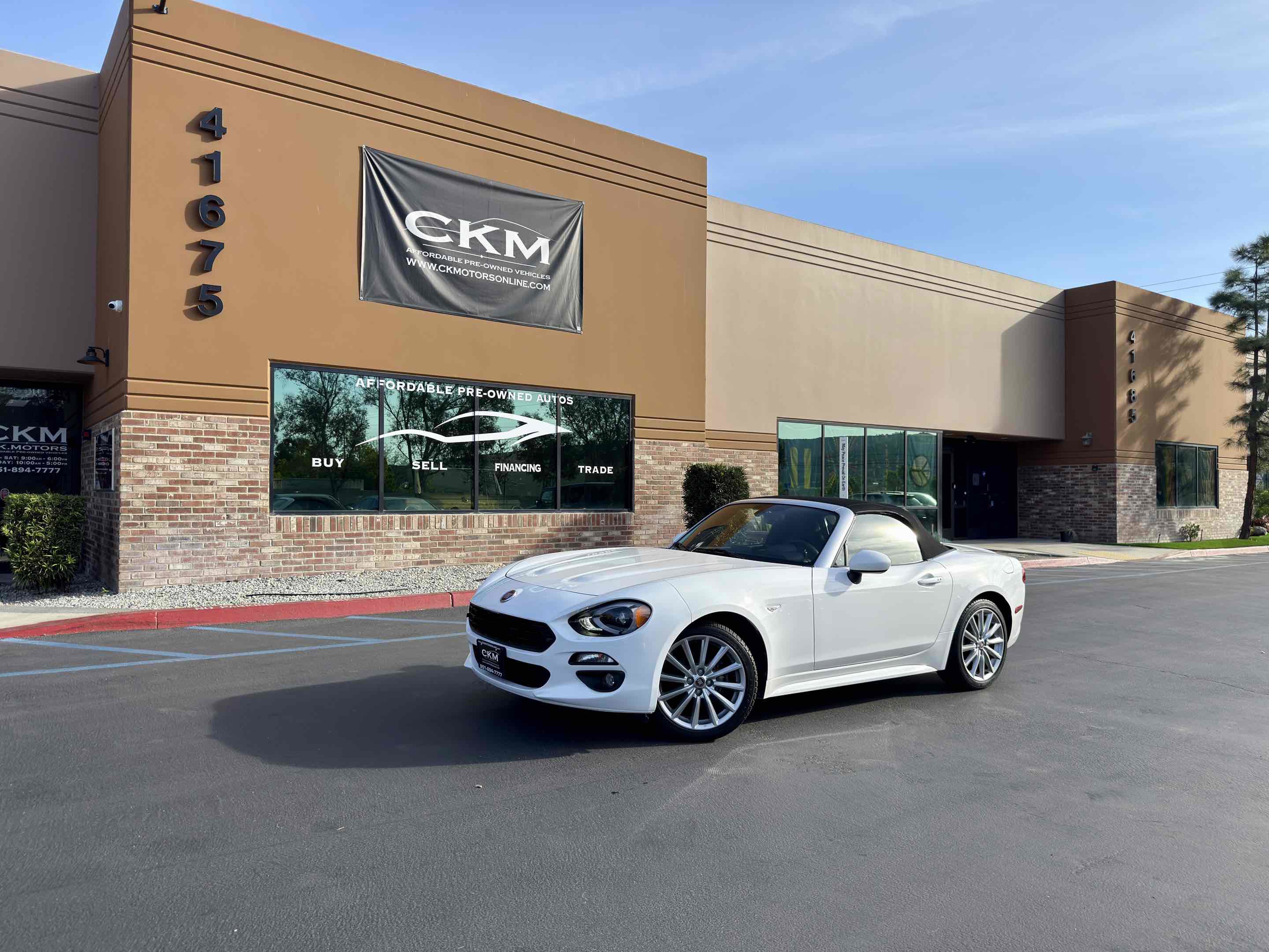 Used 2018 FIAT 124 Spider Lusso w/ Convenience Group image 2