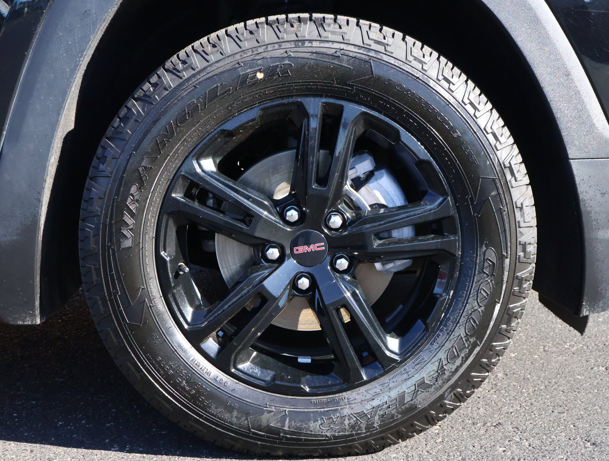 Used 2024 GMC Terrain AT4 w/ Tech Package image 26