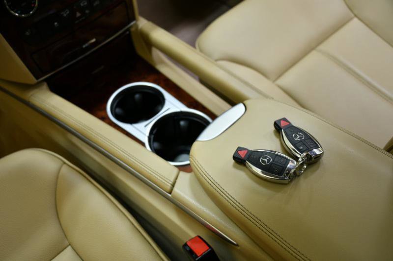 Used 2012 Mercedes-Benz GL 450 4MATIC image 31