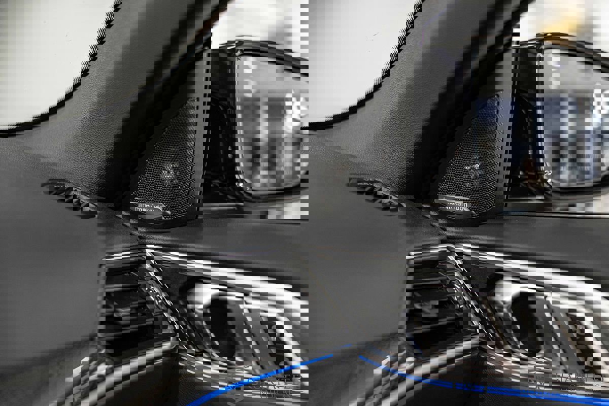 Used 2024 BMW M4 xDrive Competition w/ Executive Package image 34