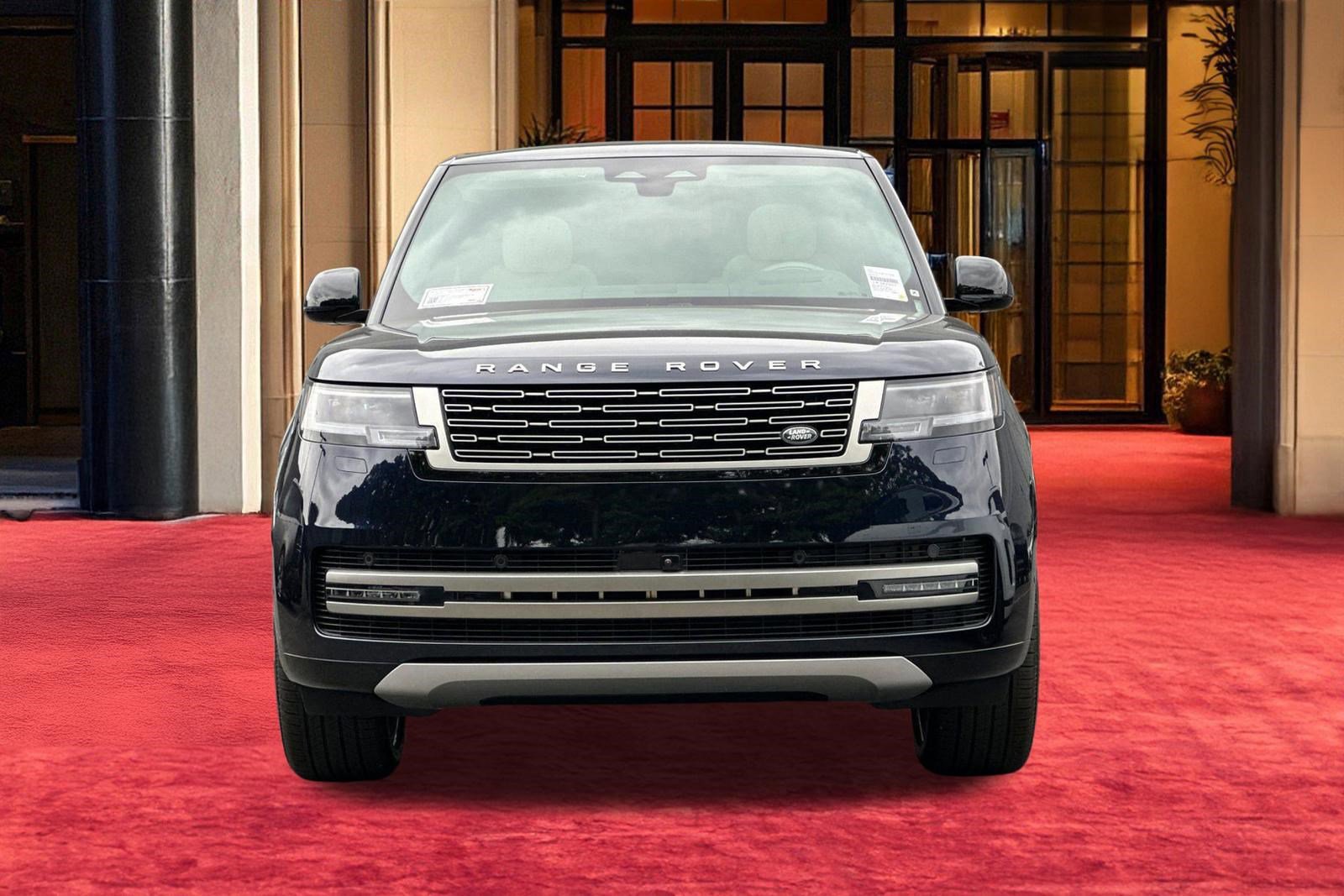 New 2025 Land Rover Range Rover Long Wheelbase SE AWD/4WD image 5