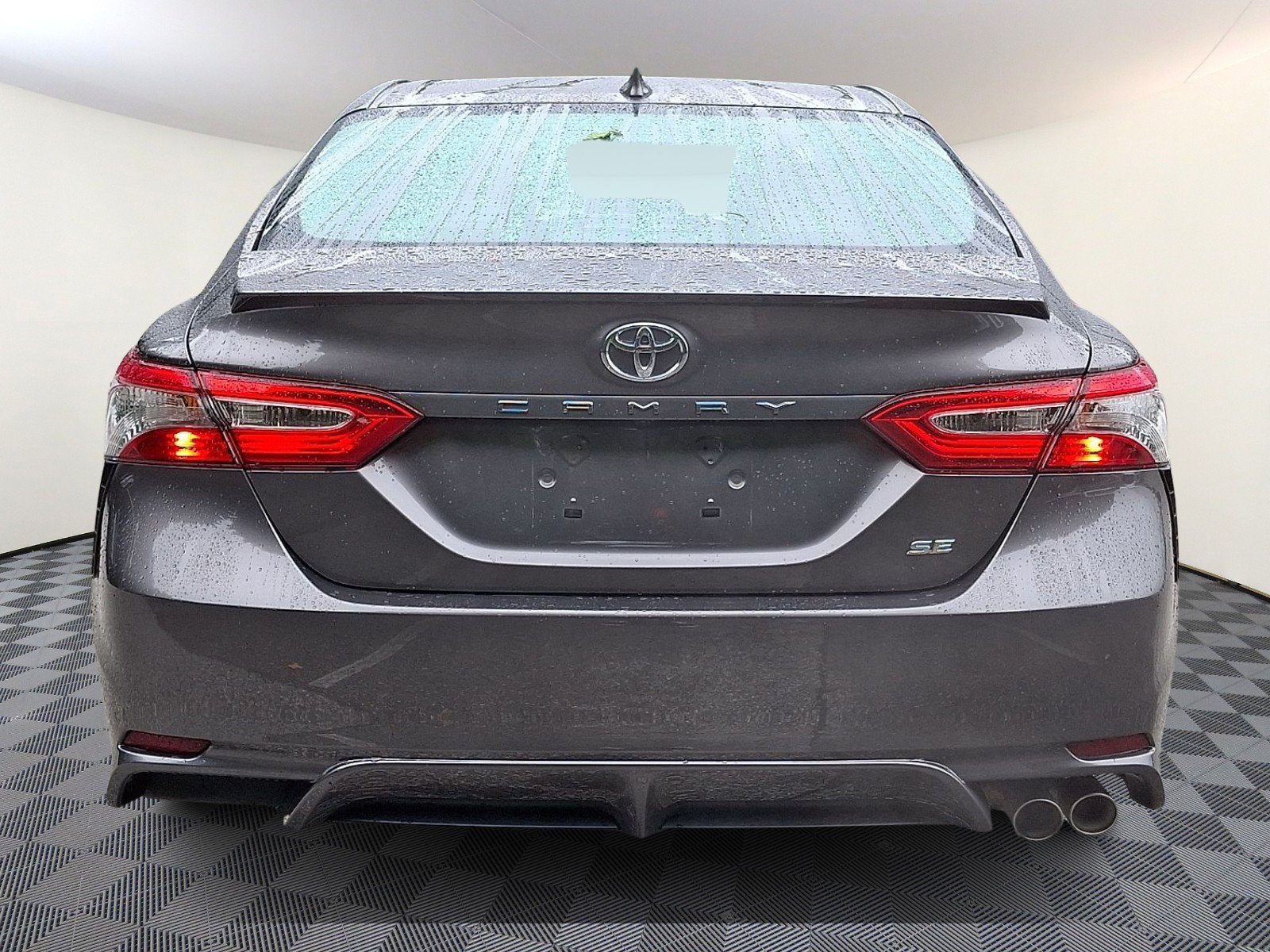 Used 2019 Toyota Camry SE FWD image 5