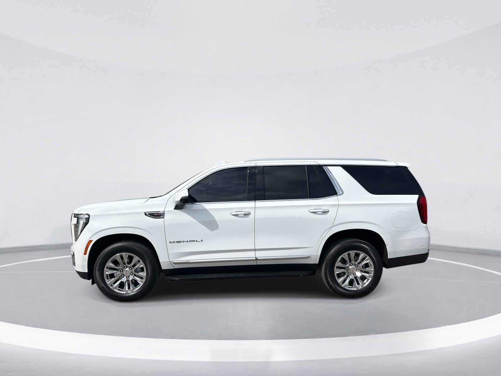 Certified 2025 GMC Yukon Denali image 5