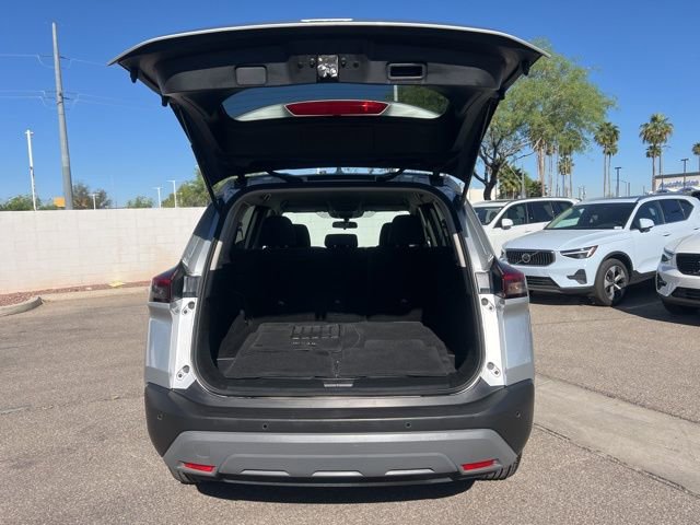 Used 2023 Nissan Rogue SV image 29
