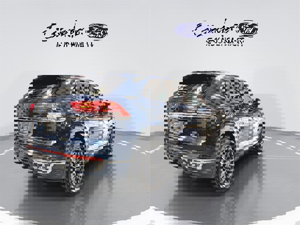 Used 2022 Volkswagen Atlas Cross Sport SEL R-Line image 8