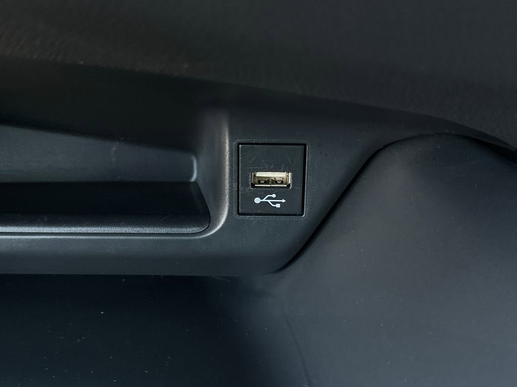 Used 2020 Toyota C-HR LE image 30