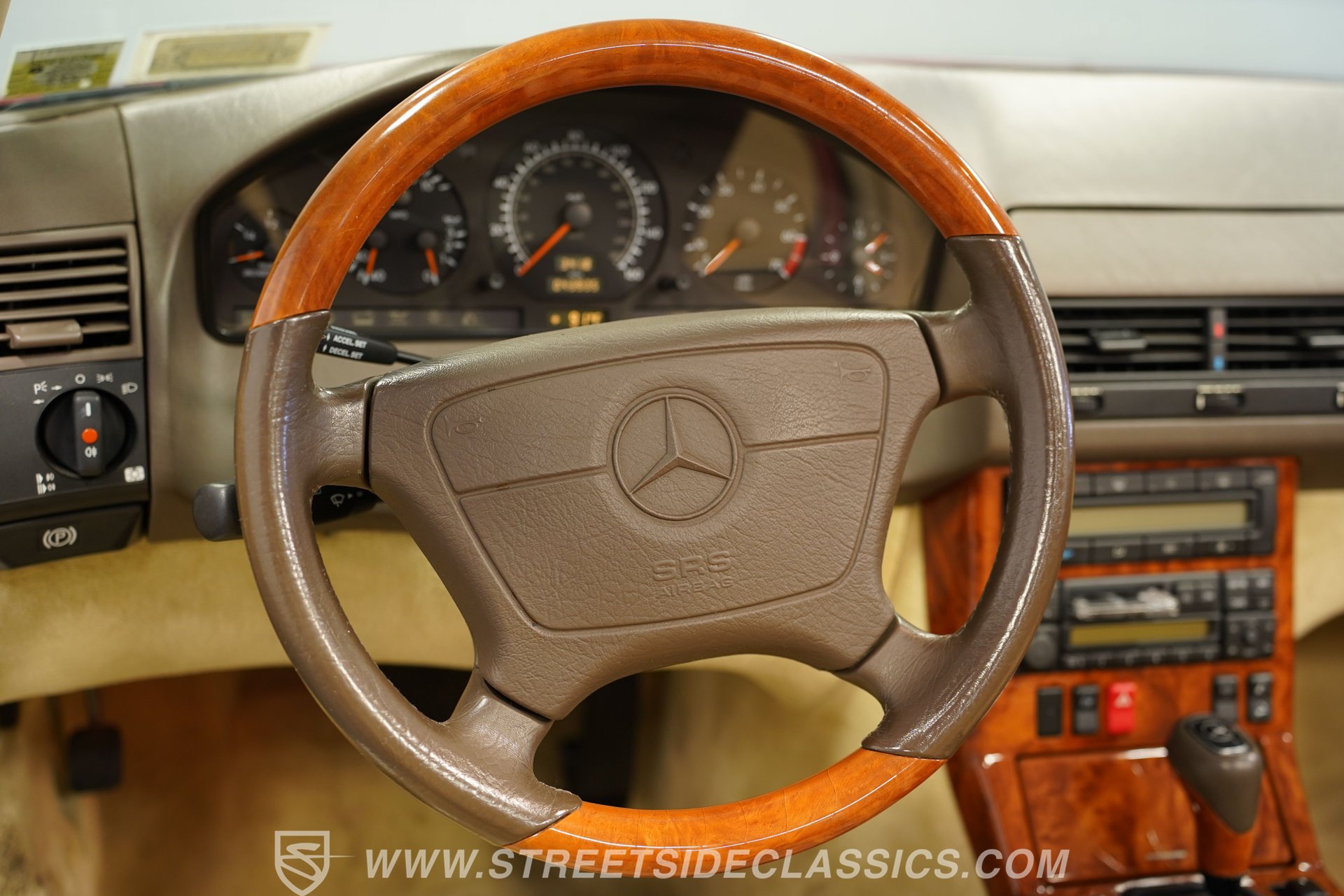 Used 1997 Mercedes-Benz SL 500 image 40