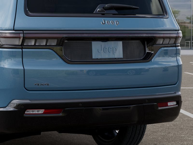 New 2026 Jeep Grand Wagoneer Summit AWD/4WD image 13