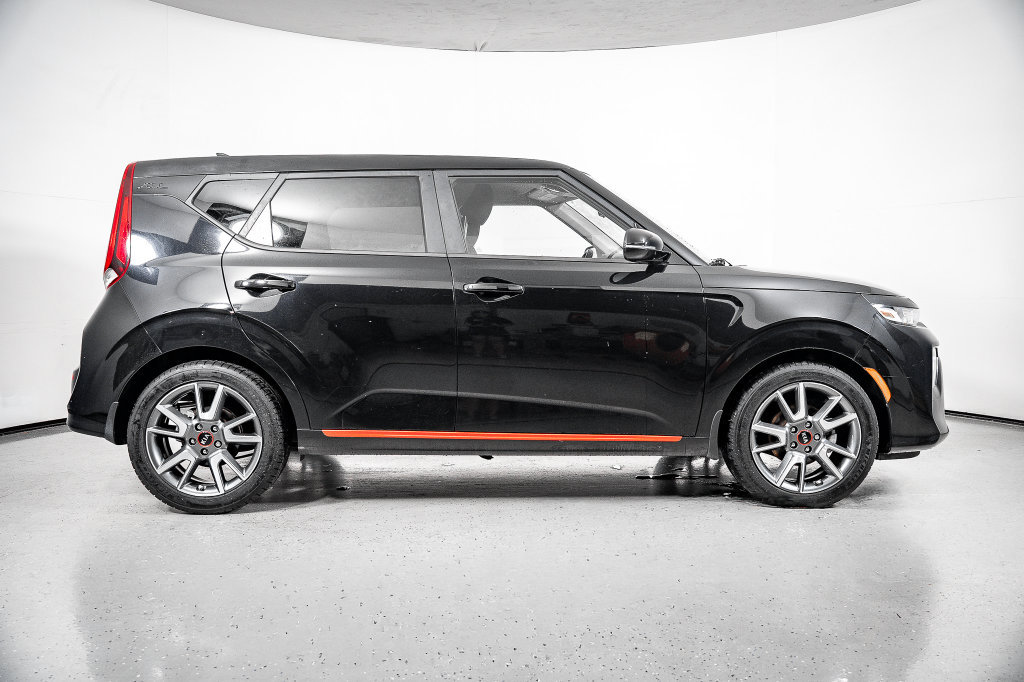 Used 2020 Kia Soul GT-Line FWD image 3