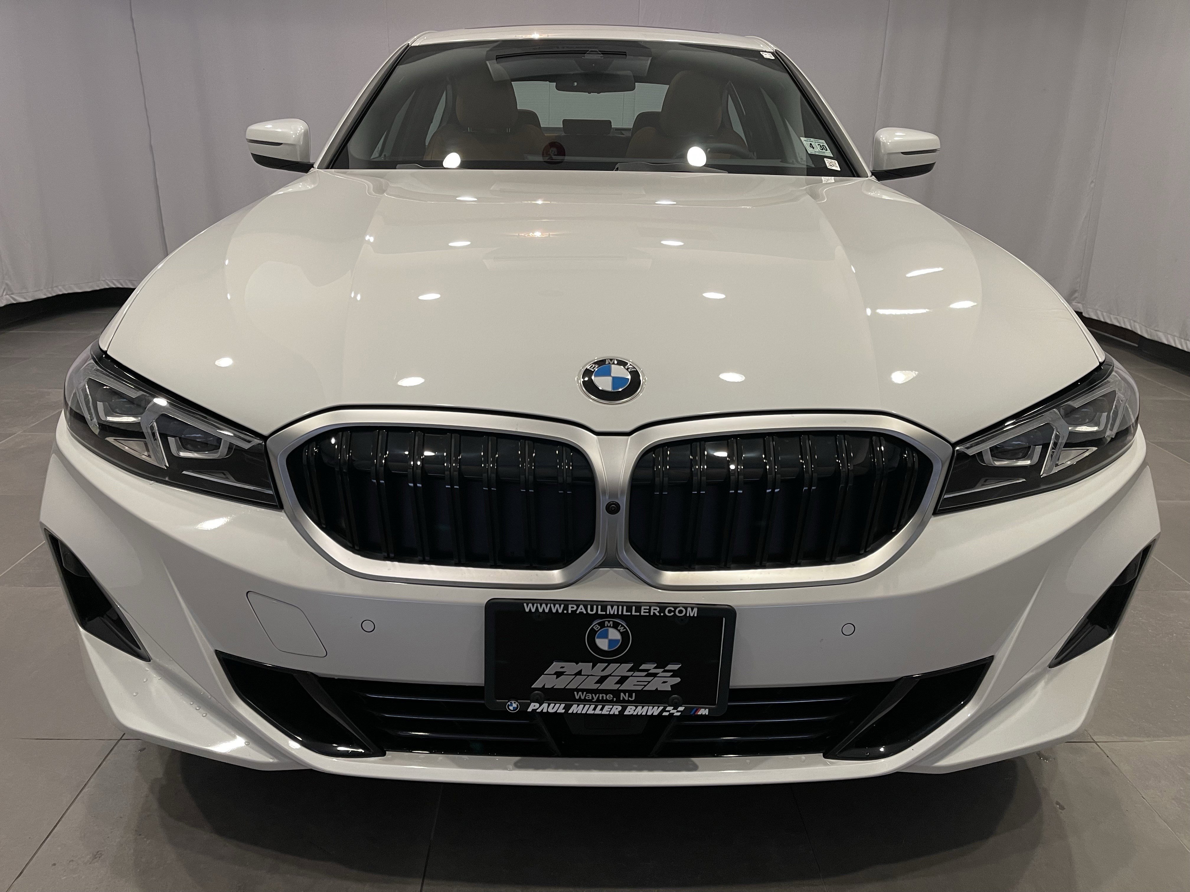 Used 2025 BMW 330i xDrive Sedan w/ M Sport Package video 2