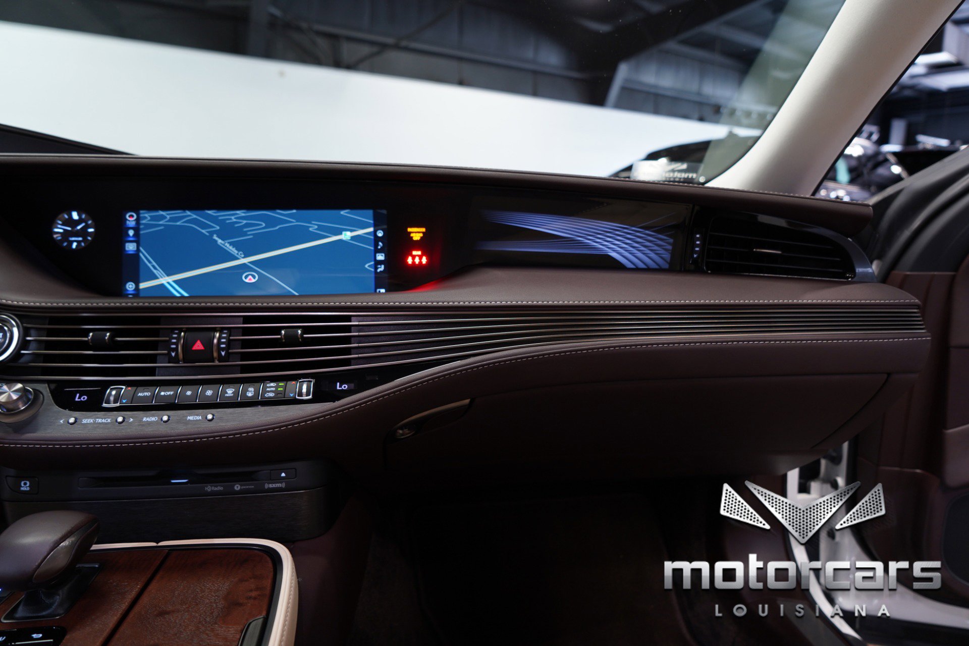 Used 2020 Lexus LS 500 w/ Accessory Package (Z2) RWD image 35
