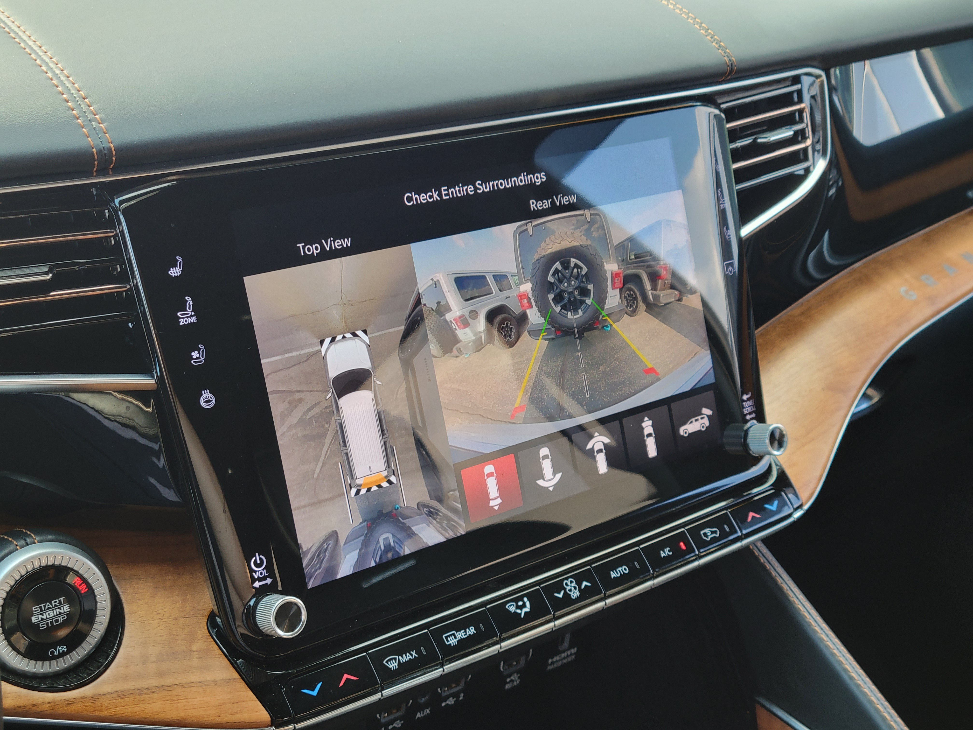 Used 2024 Jeep Grand Wagoneer Series III w/ Rear Seat Video Group 1 AWD/4WD image 16