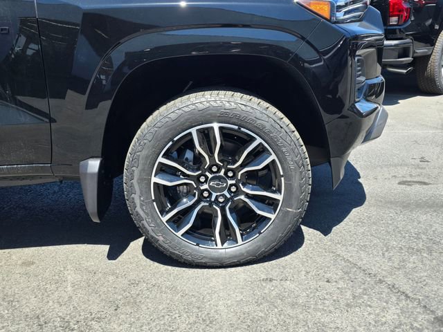 New 2025 Chevrolet Colorado Z71 image 9
