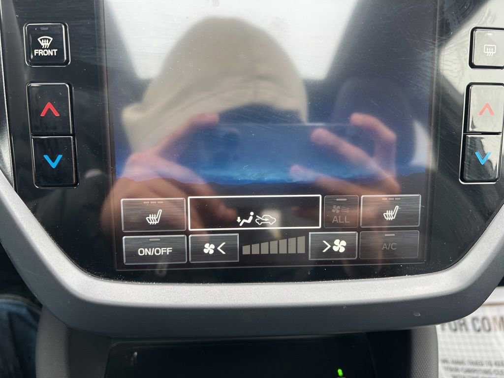 Used 2025 Subaru Forester Premium image 21