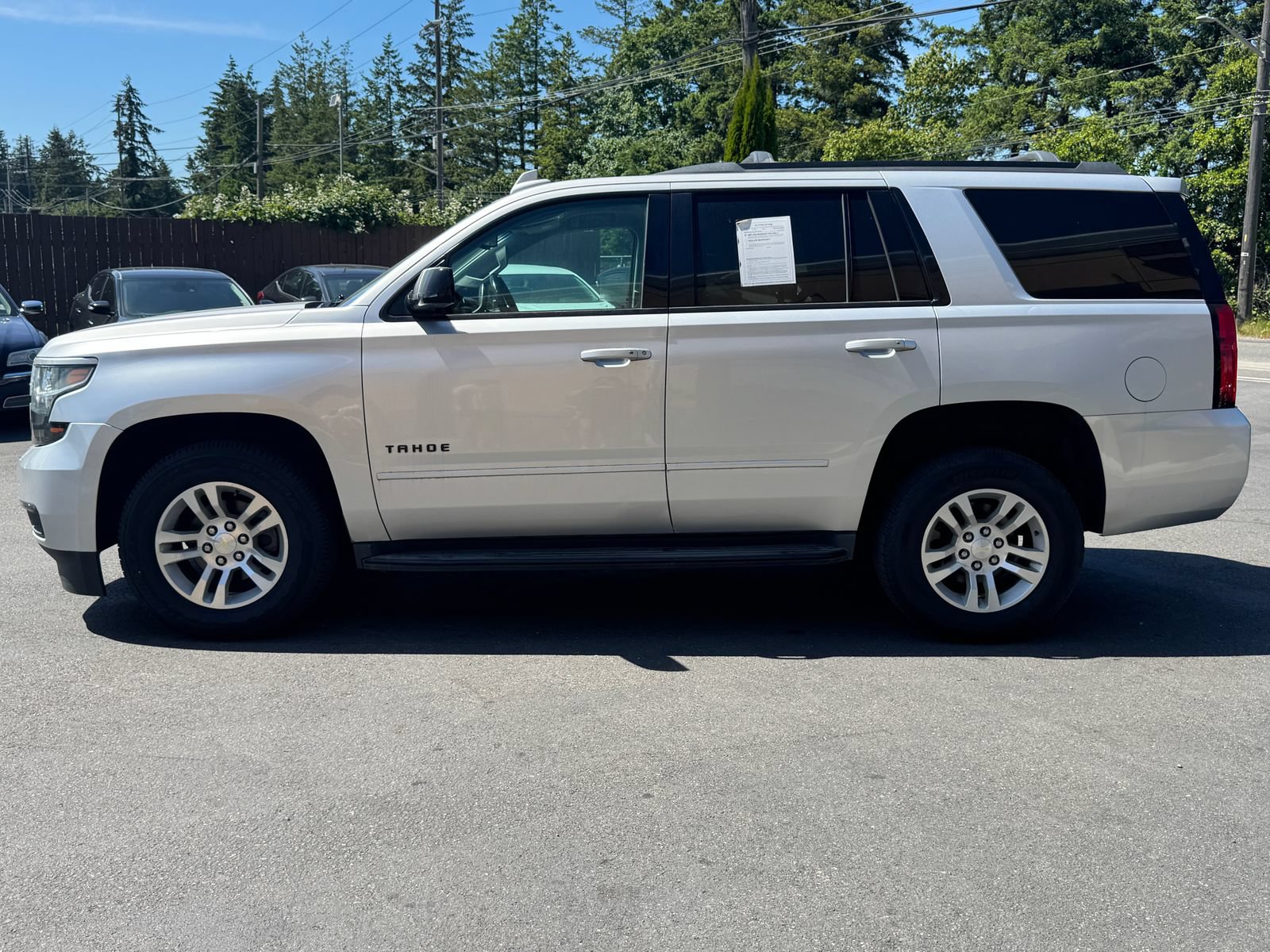 Used 2018 Chevrolet Tahoe Premier w/ RST 6.2L Performance Edition AWD/4WD image 4