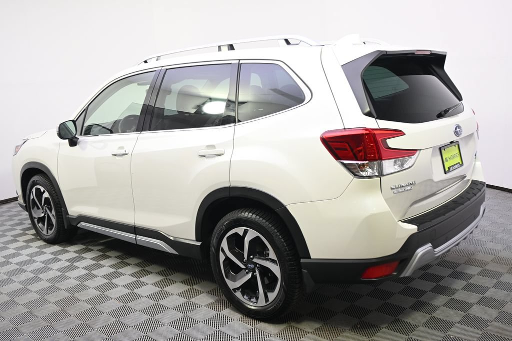 Certified 2023 Subaru Forester Touring AWD/4WD image 3