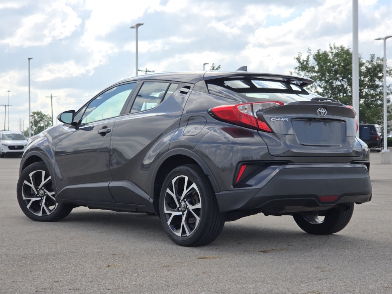 Used 2018 Toyota C-HR XLE FWD image 14