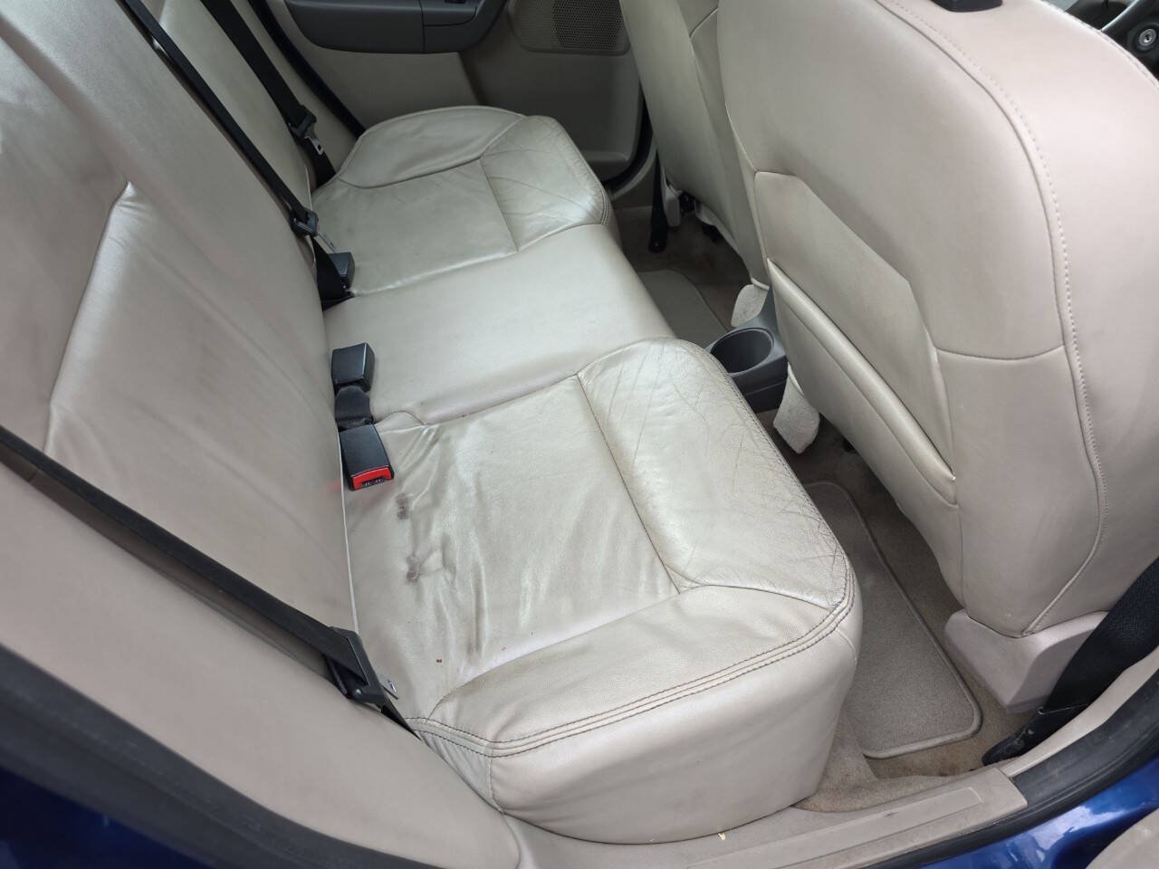 Used 2008 Ford Focus SES FWD image 14