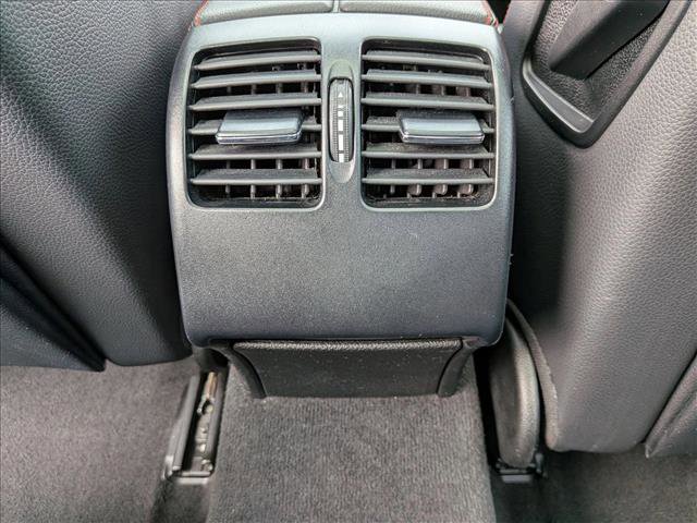 Used 2013 Mercedes-Benz C 250 Sedan image 18